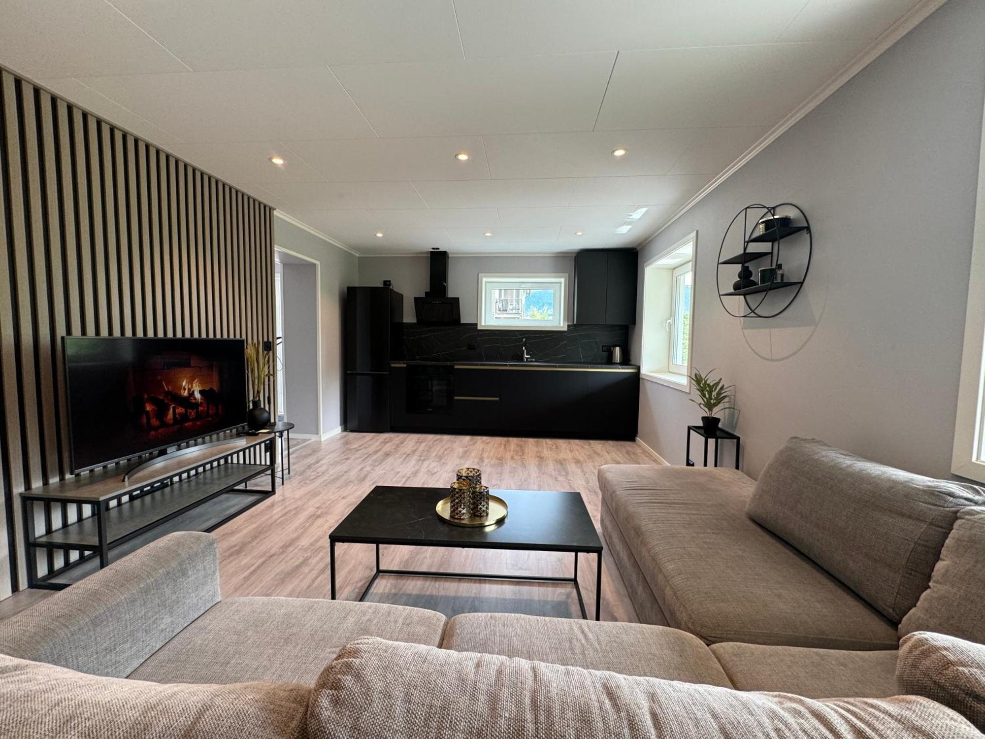 Dalen Apartment Stranda  Εξωτερικό φωτογραφία